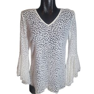 Frank Lyman Design Cream Leaf Pattern Blouse